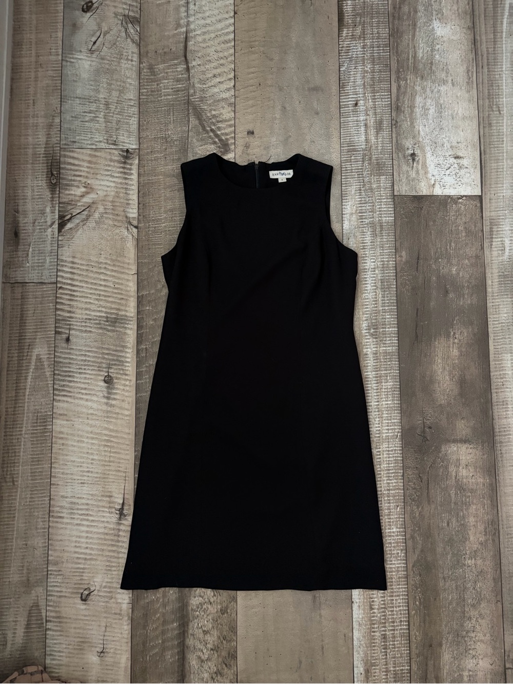 Ann Taylor Black Sleeveless Mini Sheath Dress